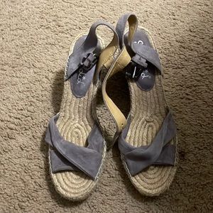 Grey Splendid wedges